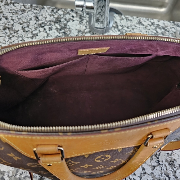 Louis Vuitton Retiro - Picture 11 of 13